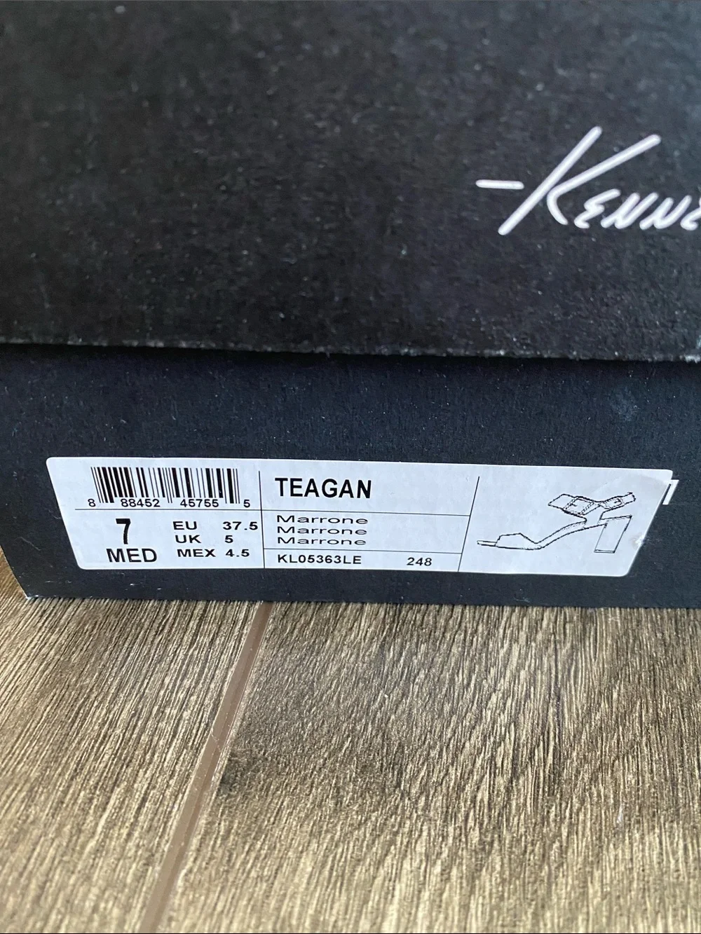 Kenneth Cole Teagan Burgundy Block Heel Sandals
